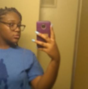 Meet your Posher, Makayla